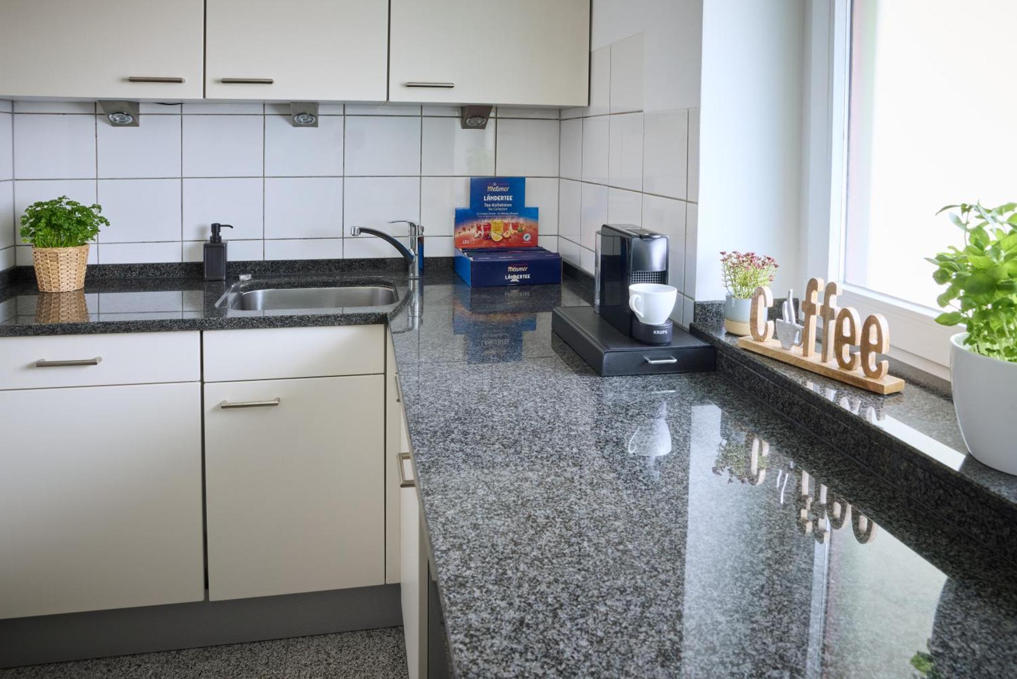Idee Living: Penthouse Apartment Mit Parkplatz Weinheim Zewnętrze zdjęcie